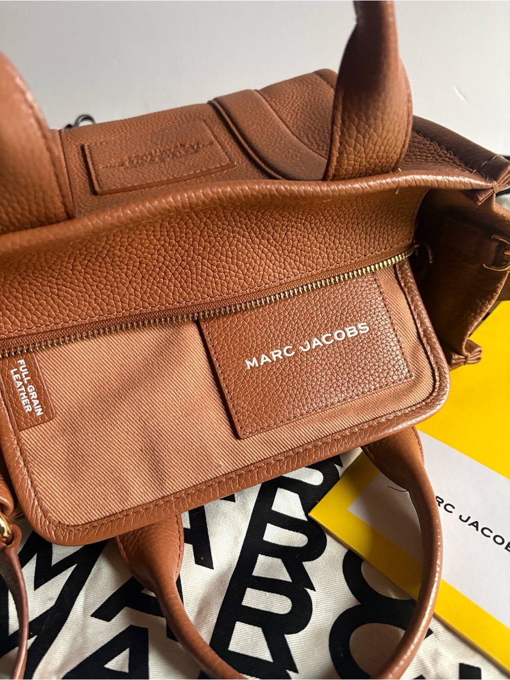 Authentic Marc Jacobs The Tote Bag in Brown - Leather Top-Handle Shoulder Bag - Picture 9 of 16